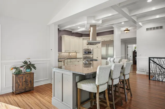 $1,249,999 | 1679 Marian Court, Mineral Point, WI 53565