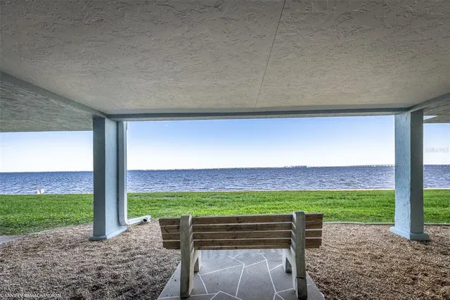 $2,100 | 1750 Jamaica Way, Unit 333, Punta Gorda, FL 33950