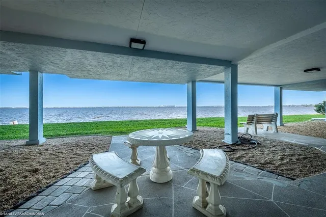 $2,100 | 1750 Jamaica Way, Unit 333, Punta Gorda, FL 33950