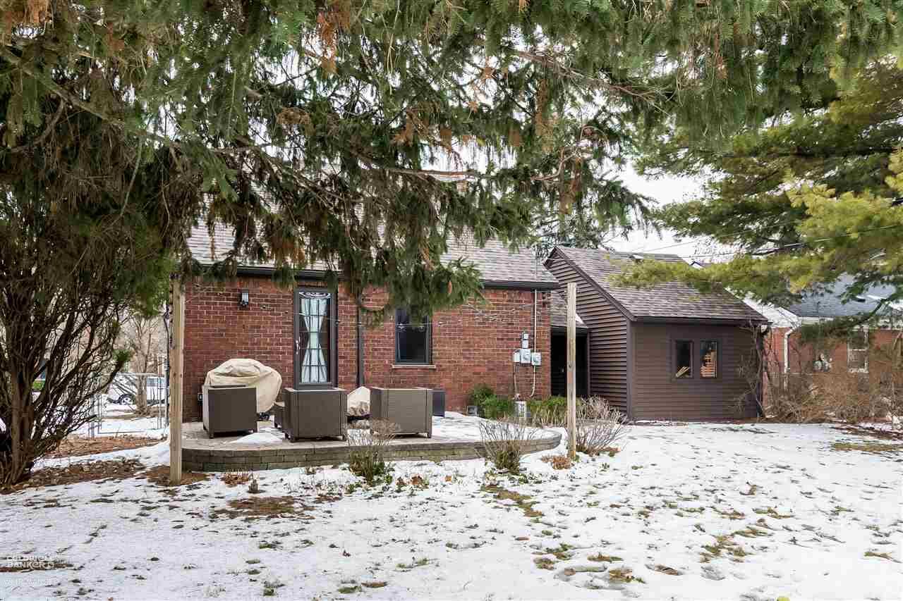 1136 Hawthorne Road Grosse Pointe Woods, MI 48236 - Photo 29 of 36
