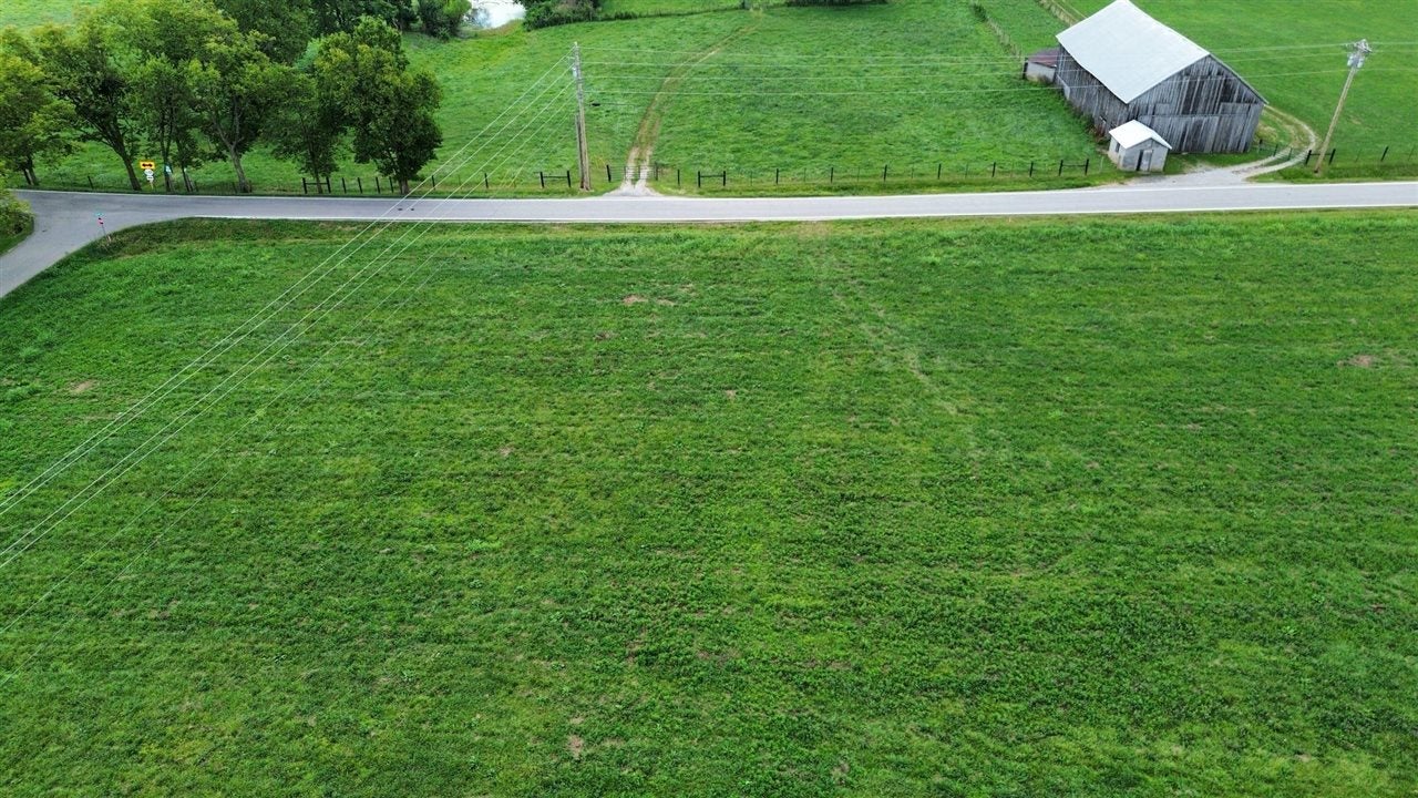 969 Walnut Grove Road Carlisle, KY 40311 - Photo 4 of 29 Gallery Image 4