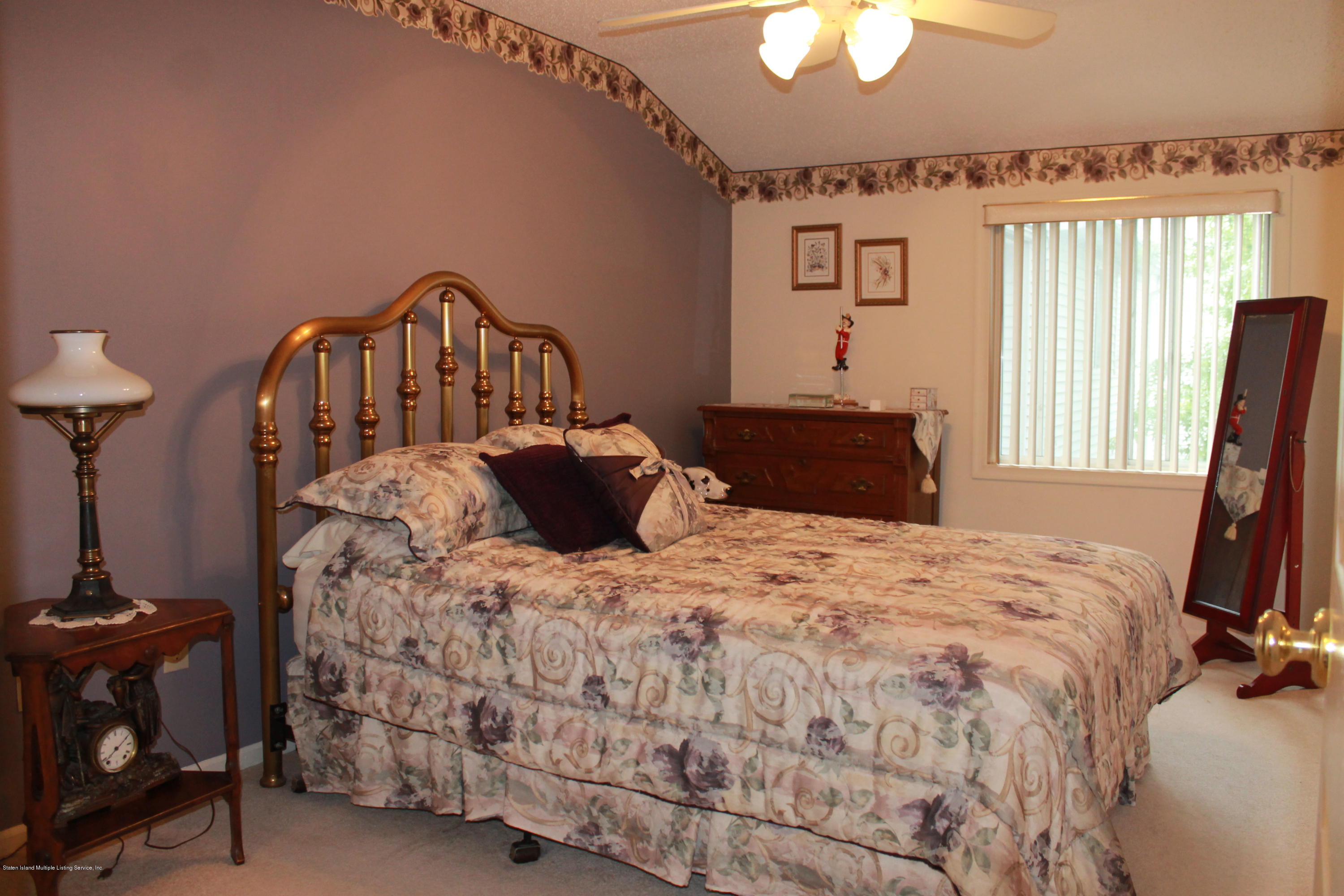 246 Ilyssa Way Staten Island, NY 10312 - Photo 18 of 18 IMG_0450