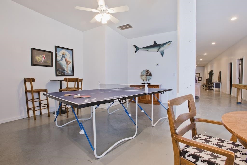 179 Vance Avenue Memphis, TN 38103 - Photo 25 of 25 a view of a dining room with furniture