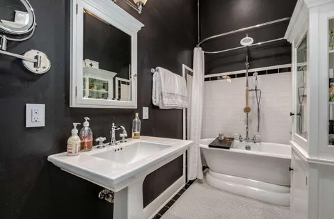 $1,299,000 | 1225 5th Avenue North, Nashville, TN 37208