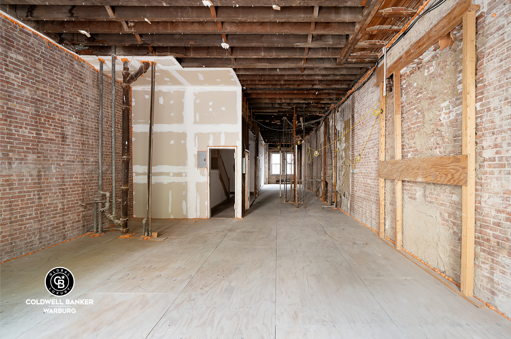 18 West 76th Street Manhattan, NY 10023 - Photo 14 of 19 a view of a porch with a refrigerator