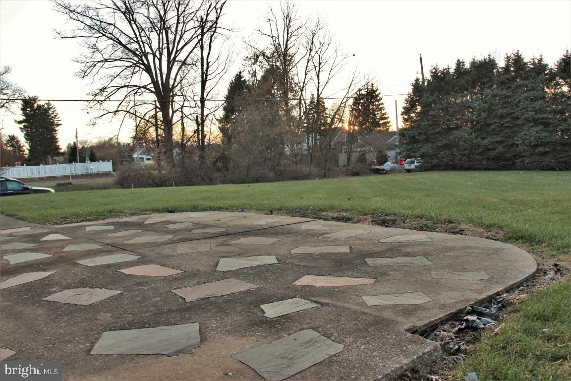 560 Haines Road York, PA 17402 - Photo 5 of 42 Gallery Image 5