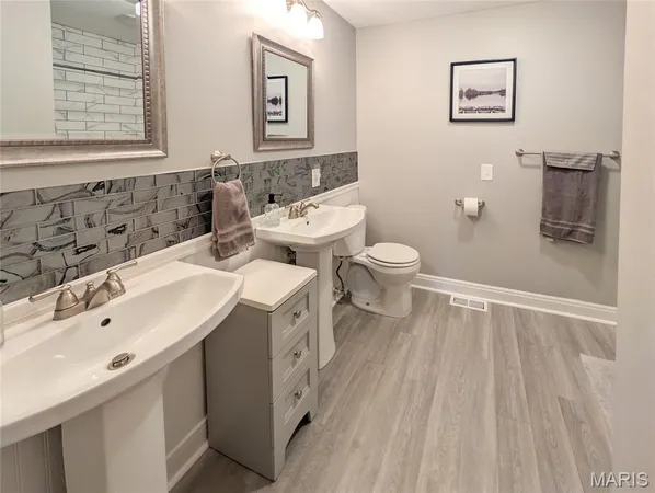 $280,000 | 708 Riviera Circle, Edwardsville, IL 62025