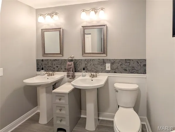 $280,000 | 708 Riviera Circle, Edwardsville, IL 62025