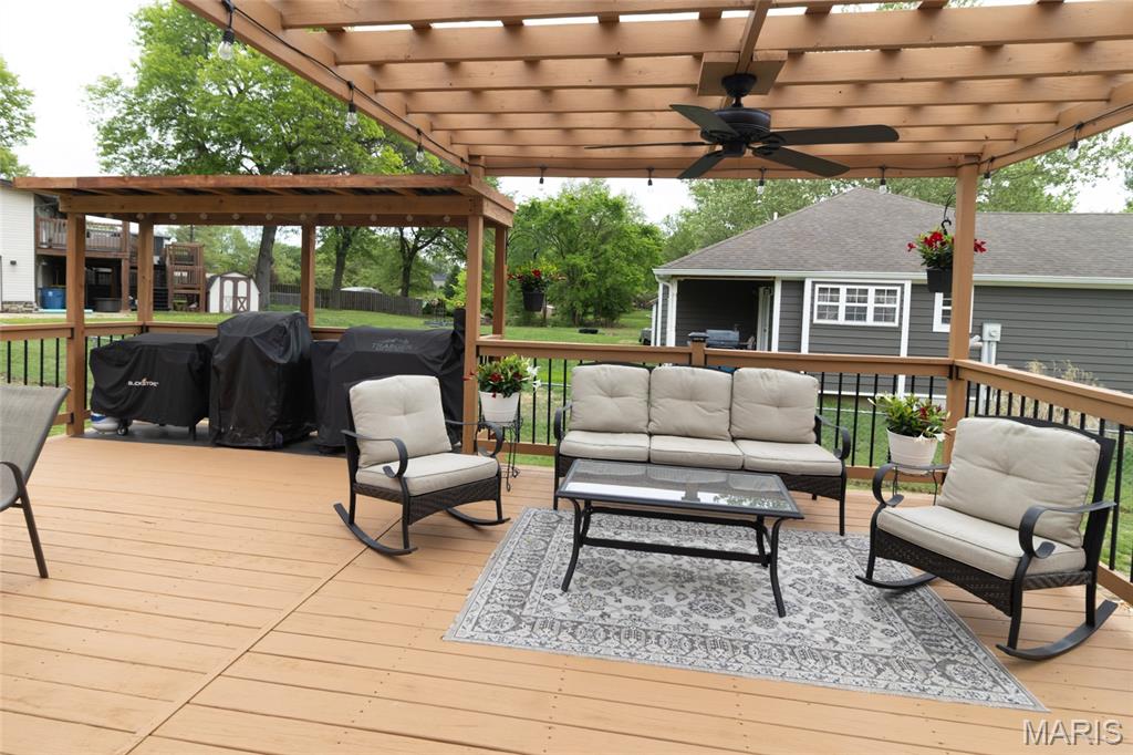 708 Riviera Circle Edwardsville, IL 62025 - Photo 37 of 43