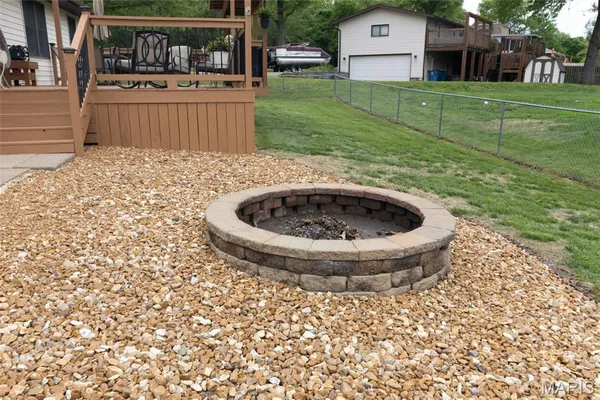 $280,000 | 708 Riviera Circle, Edwardsville, IL 62025