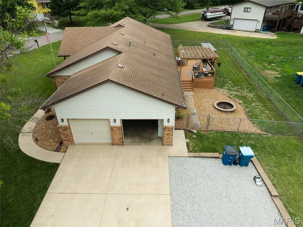 $280,000 | 708 Riviera Circle, Edwardsville, IL 62025