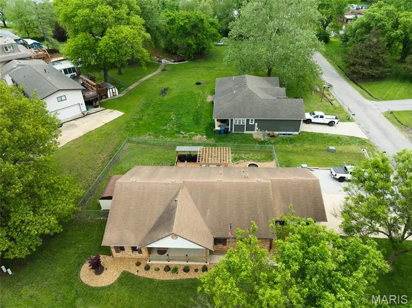 $280,000 | 708 Riviera Circle, Edwardsville, IL 62025