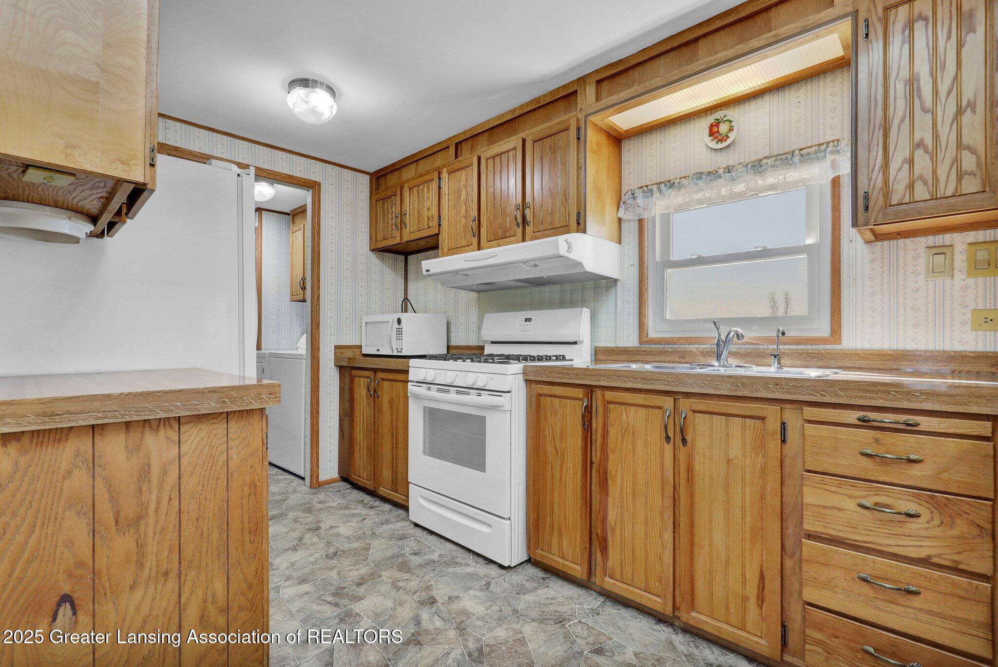 6763 West Howe Road Dewitt, MI 48820 - Photo 10 of 44 8-web-or-mls-Open Ended Media-7