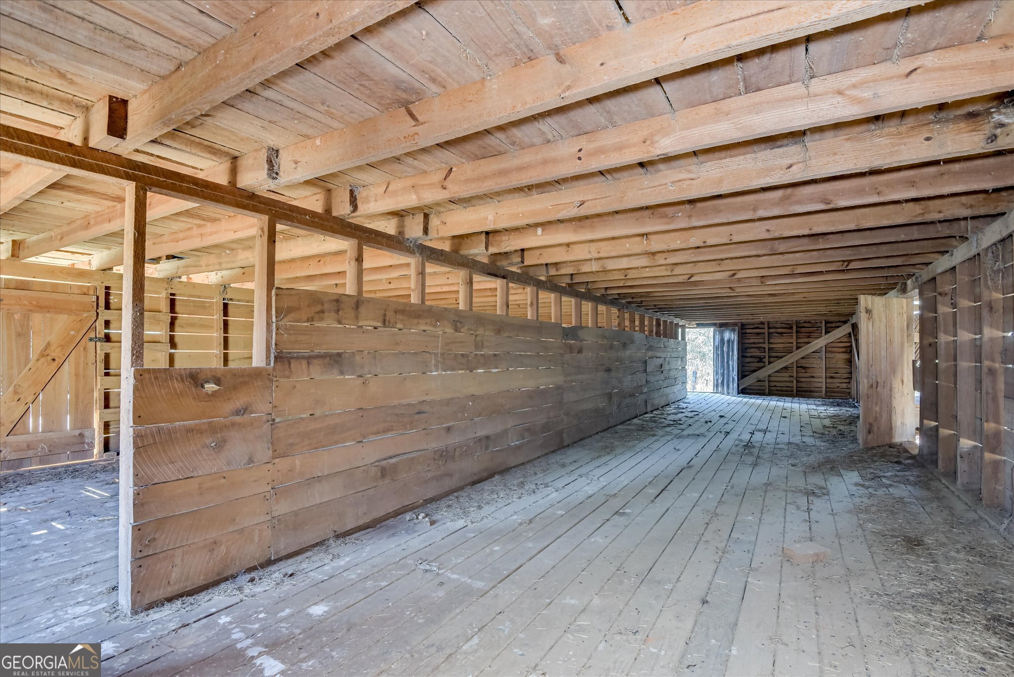 267 Garrard Road Washington, GA 30673 - Photo 64 of 74 Main level of barn