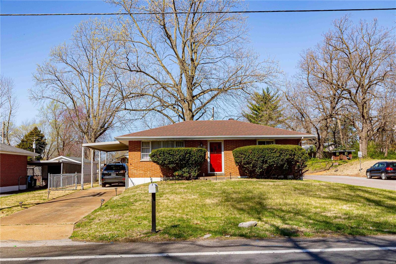 11699 Larimore Road St. Louis, MO 63138 - Photo 1 of 31