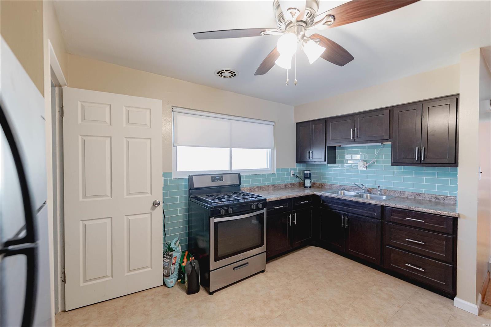 11699 Larimore Road St. Louis, MO 63138 - Photo 12 of 31