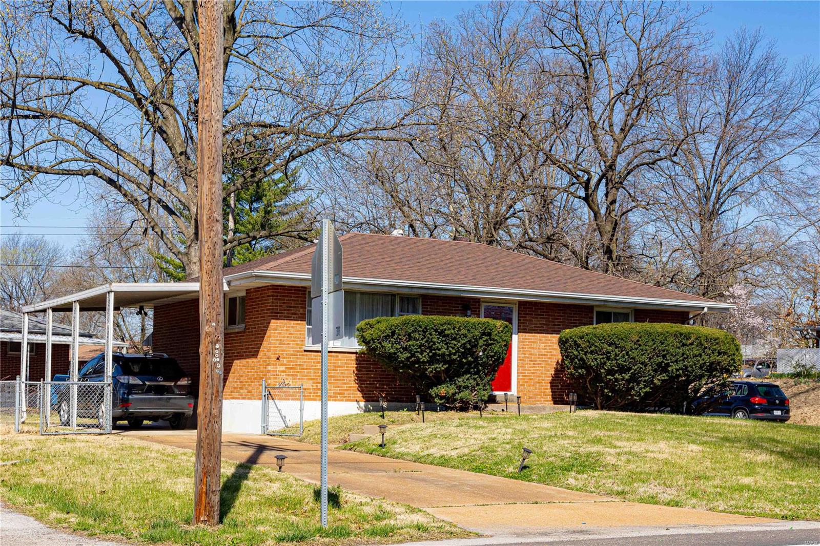 11699 Larimore Road St. Louis, MO 63138 - Photo 2 of 31