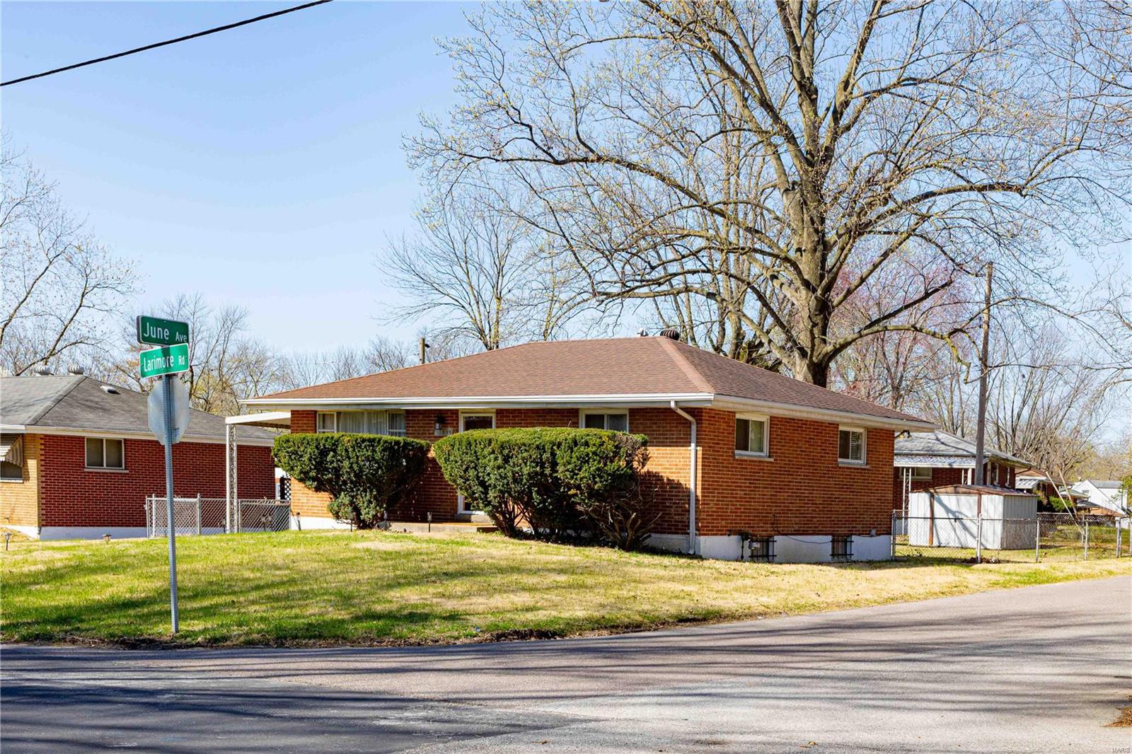 11699 Larimore Road St. Louis, MO 63138 - Photo 3 of 31