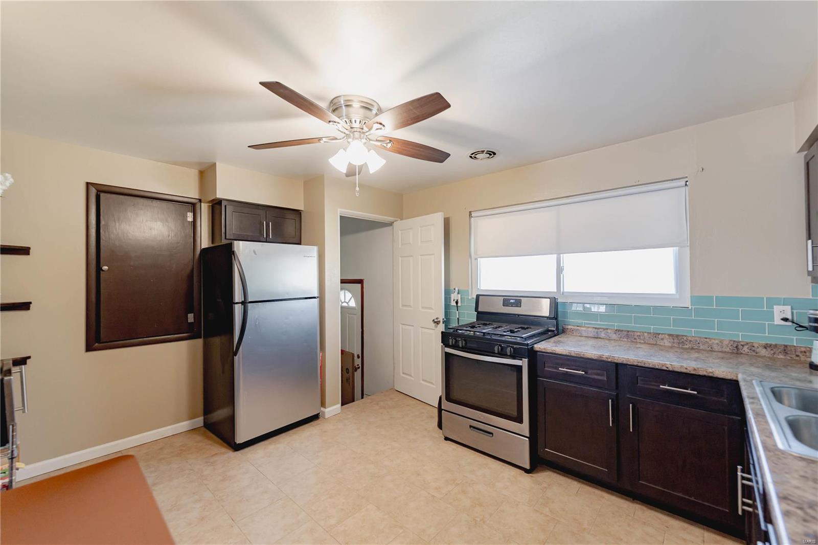 11699 Larimore Road St. Louis, MO 63138 - Photo 10 of 31