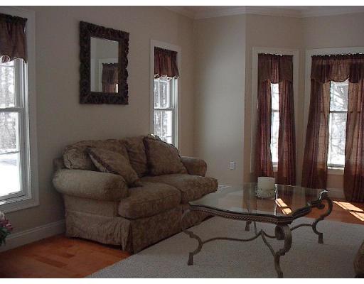 8 Kenney Road Middleton, MA 01949 - Photo 6 of 19 Gallery Image 6
