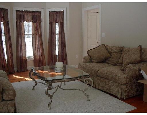8 Kenney Road Middleton, MA 01949 - Photo 7 of 19 Gallery Image 7
