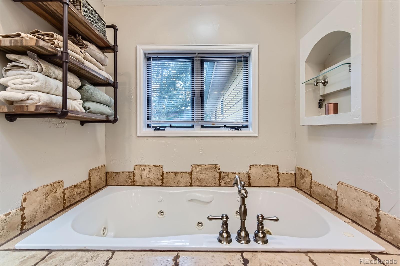 643 Aspen Road Golden, CO 80401 - Photo 29 of 50 Gallery Image 29