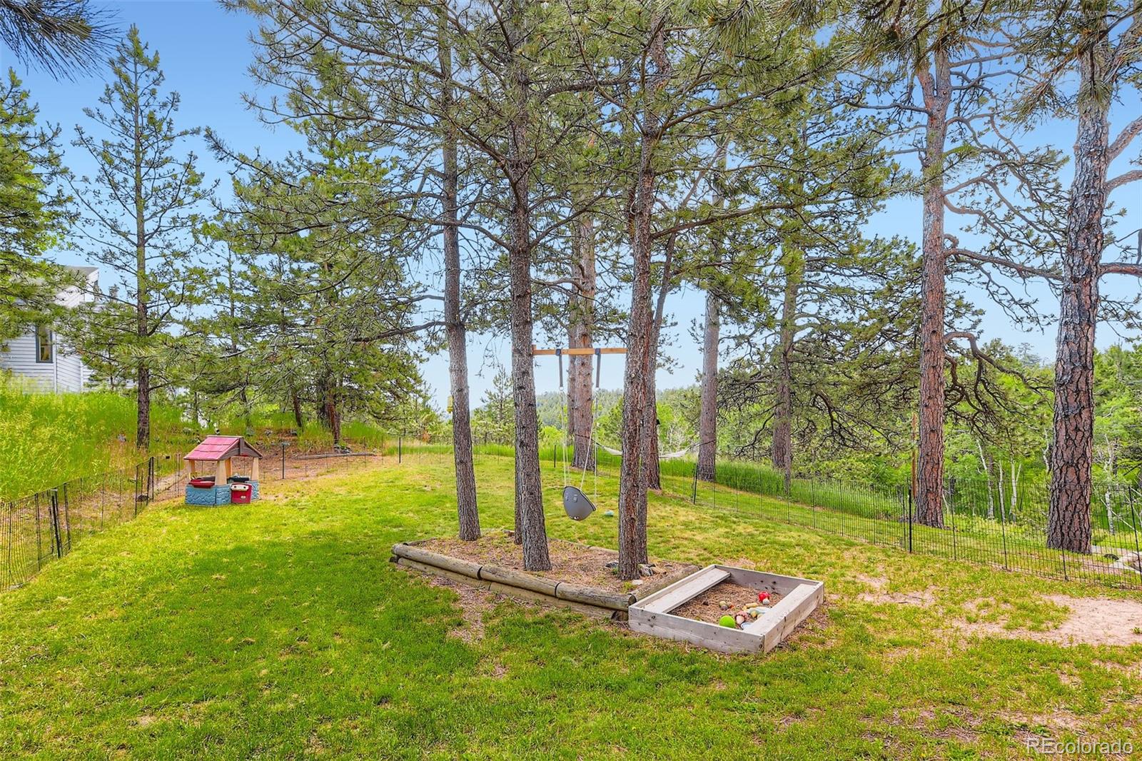 643 Aspen Road Golden, CO 80401 - Photo 38 of 50 Gallery Image 38