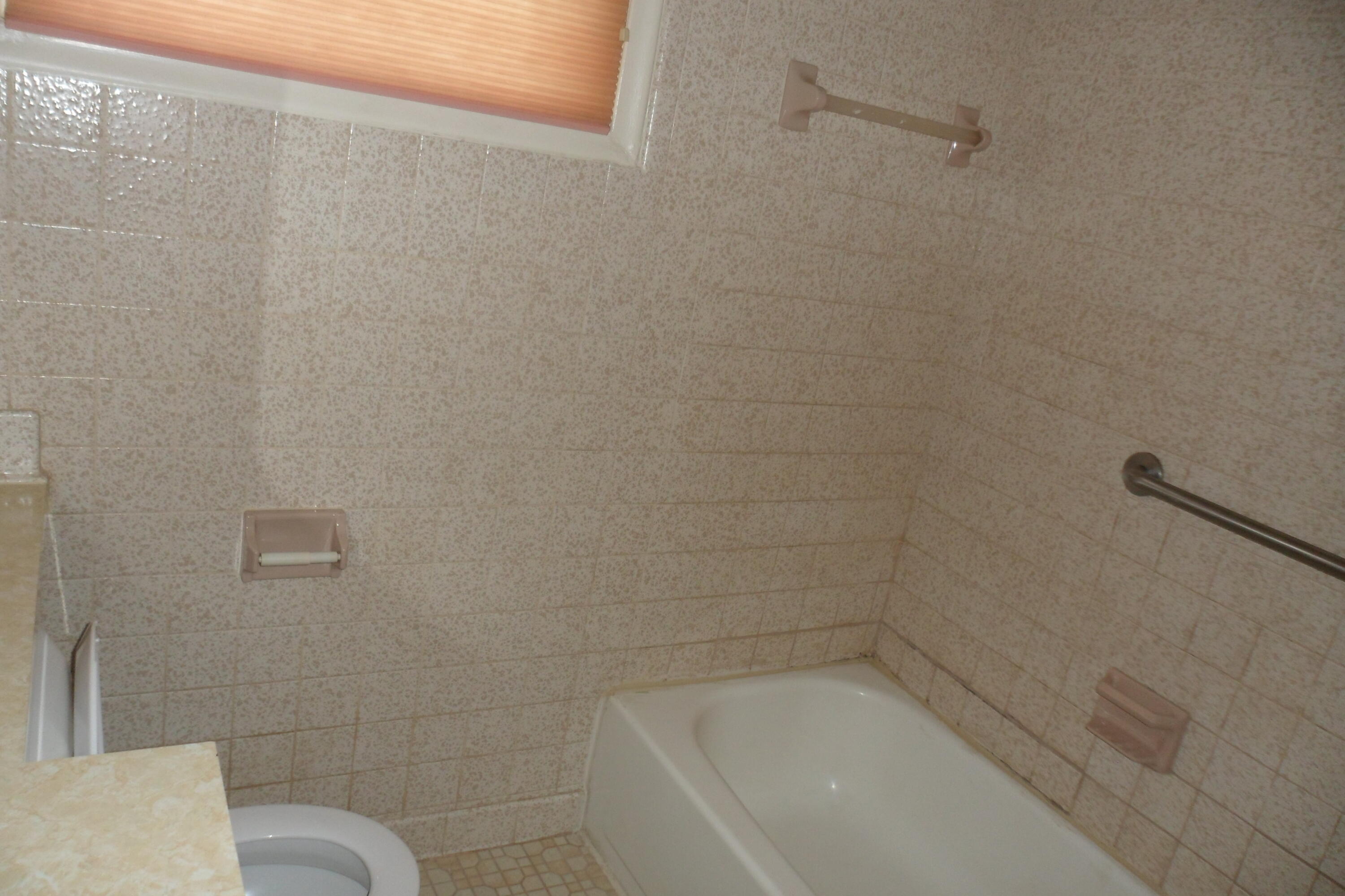 992 Kettering Avenue Pontiac, MI 48342 - Photo 10 of 19 SAM_2641