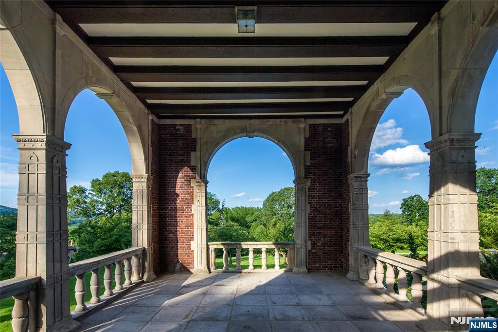 675 Ramapo Valley Road Mahwah, NJ 07430 - Photo 19 of 37 Gallery Image 19
