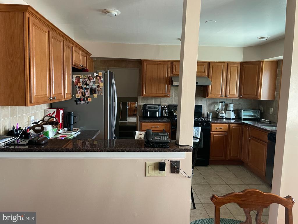 110 Pocasset Road Philadelphia, PA 19115 - Photo 9 of 27