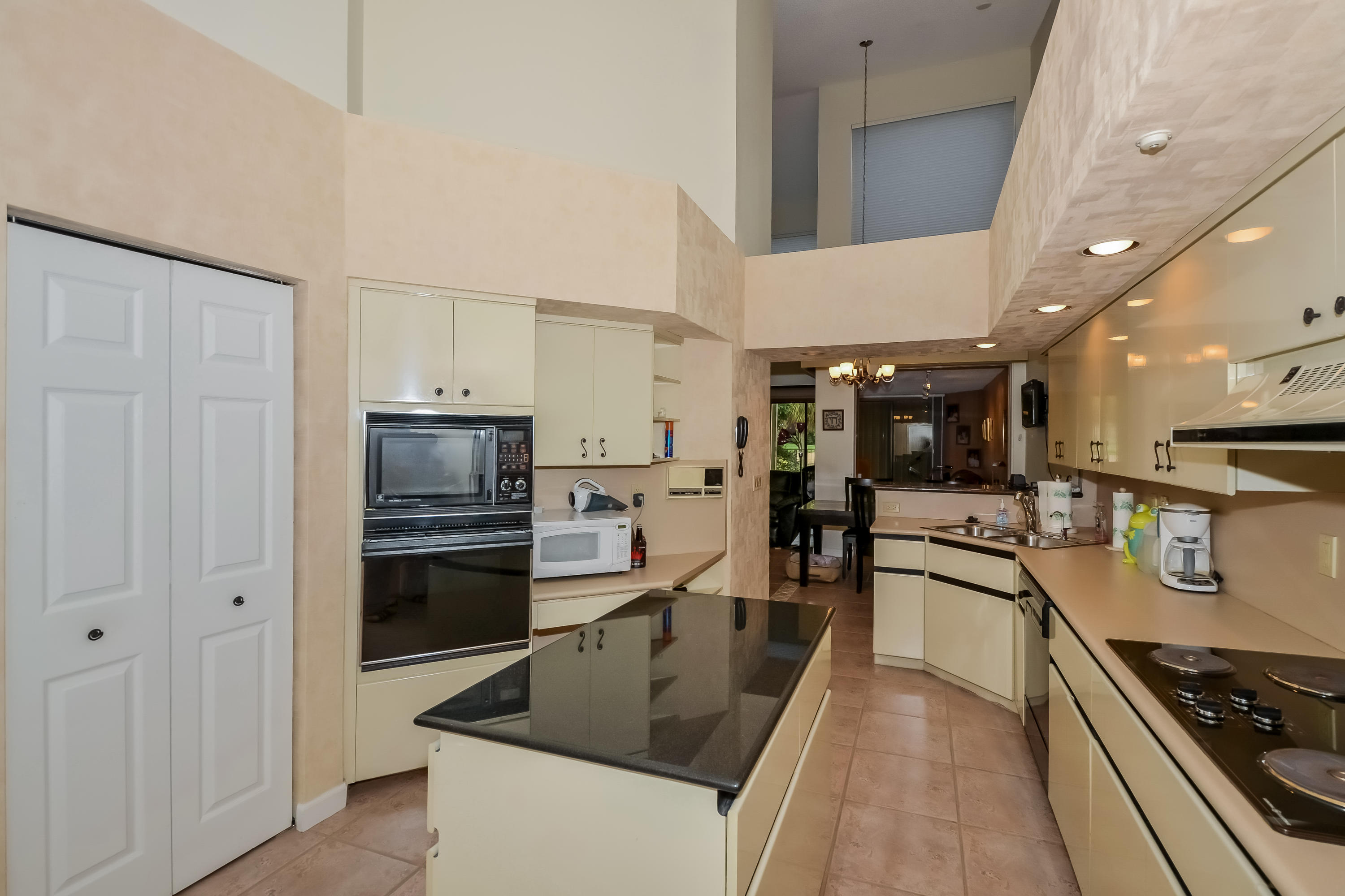 7405 Campo Florido Boca Raton, FL 33433 - Photo 8 of 19 7405_campo_florido_MLS_HID1083552_ROOMki