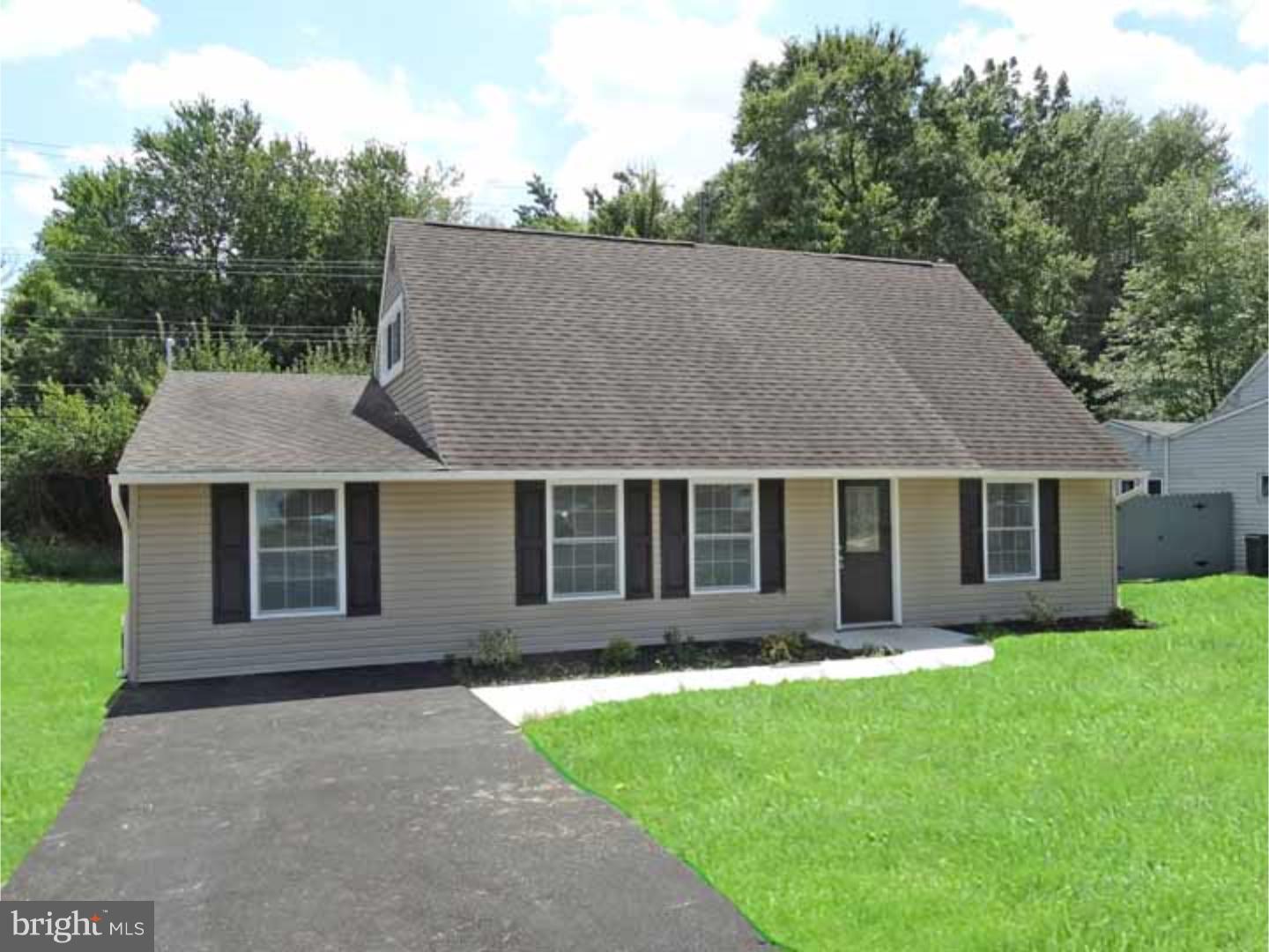 138 Harmony Road Levittown, PA 19056 - Photo 1 of 24 Gallery Image 1