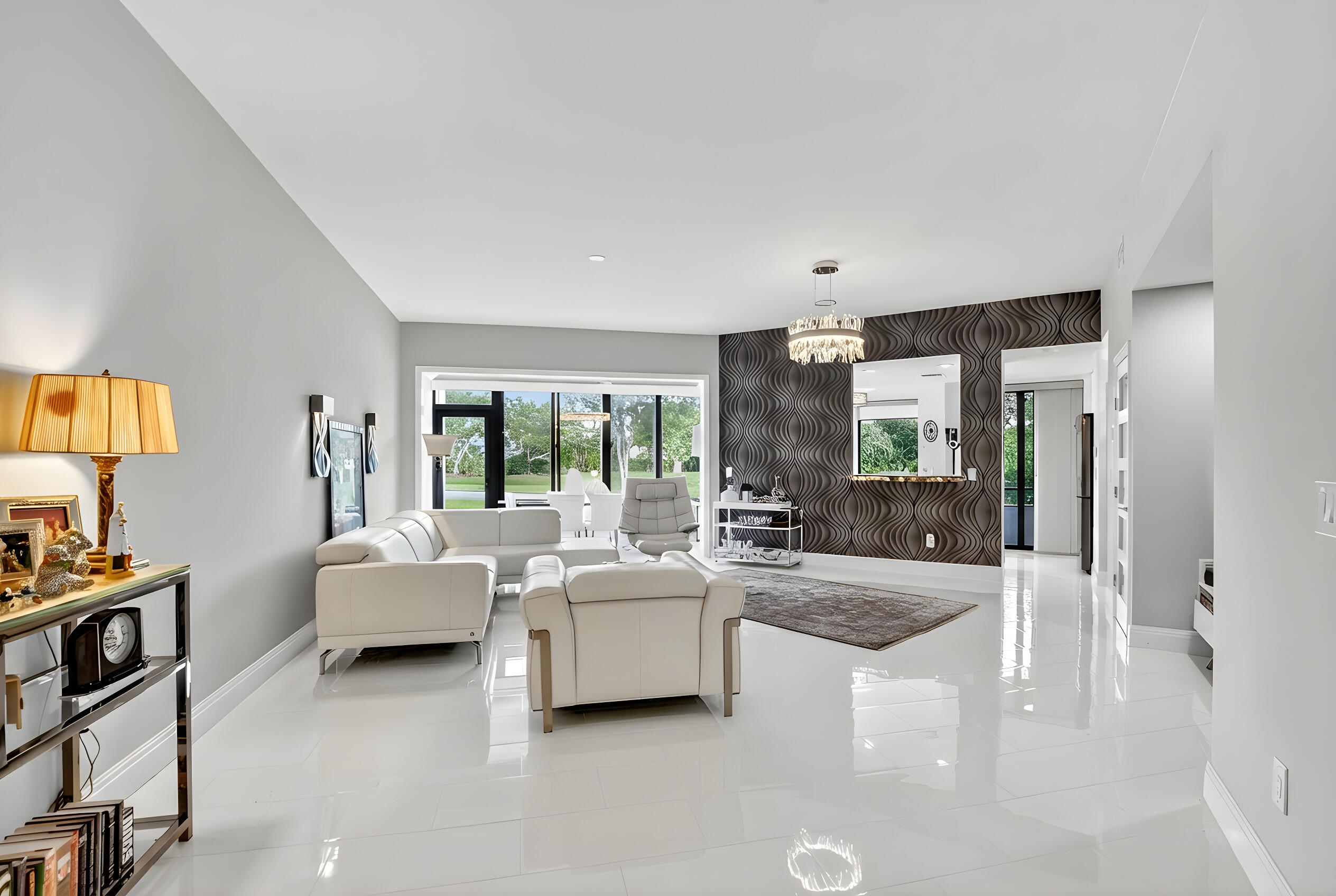 7535 La Paz Boulevard, Unit 105 Boca Raton, FL 33433 - Photo 3 of 54 LR2