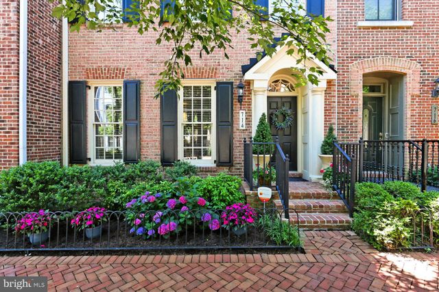 $1,295,000 | 714 Day Lane, Alexandria, VA 22314