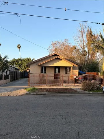 $919,999 | 435 West Almond Street, Compton, CA 90220