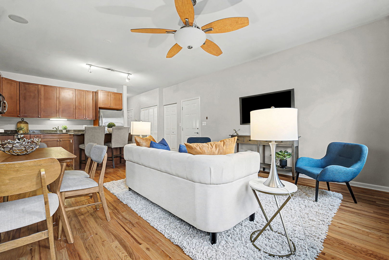 1415 South Halsted Street, Unit 1A Chicago, IL 60607 - Photo 8 of 14