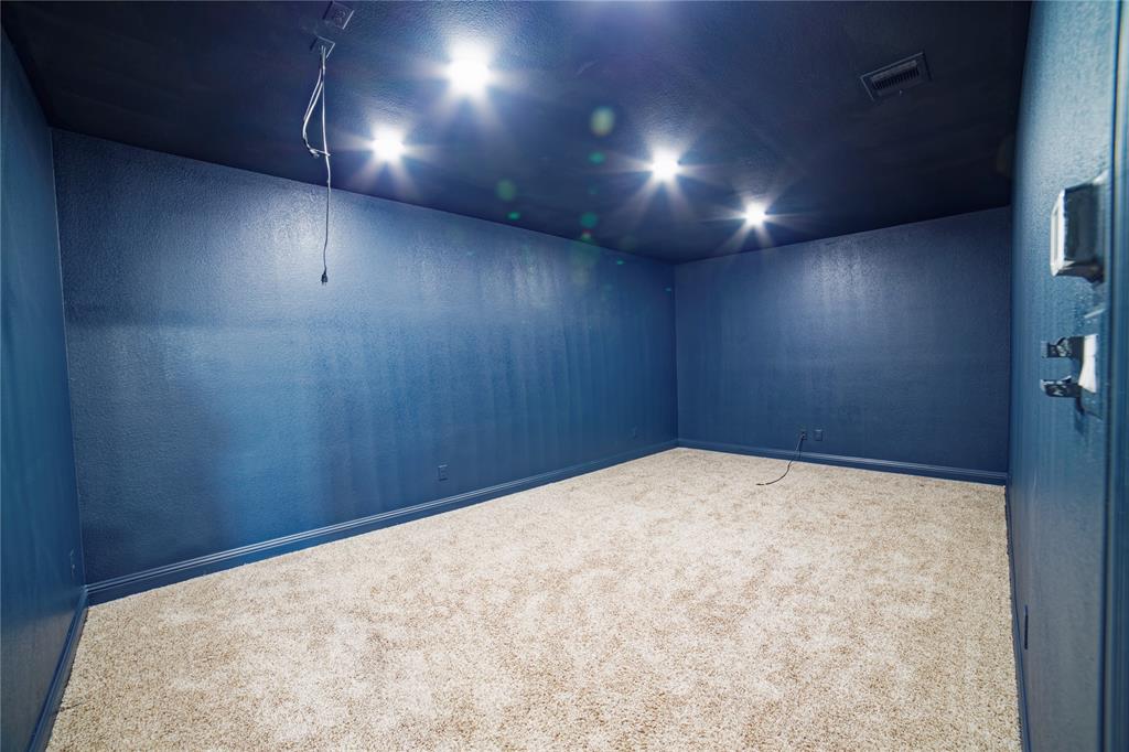 10929 Calvert Place McKinney, TX 75071 - Photo 26 of 39