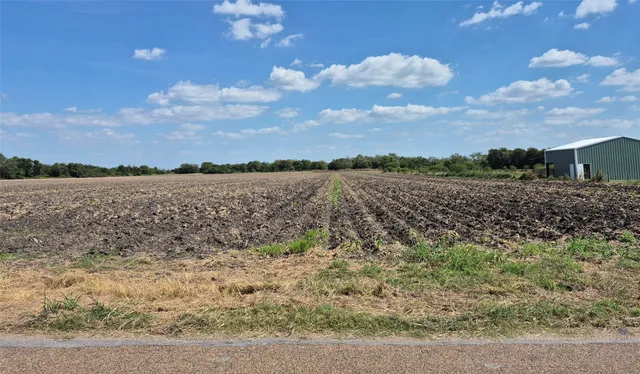 $160,000 | 303 County Road 303, Edna, TX 77957