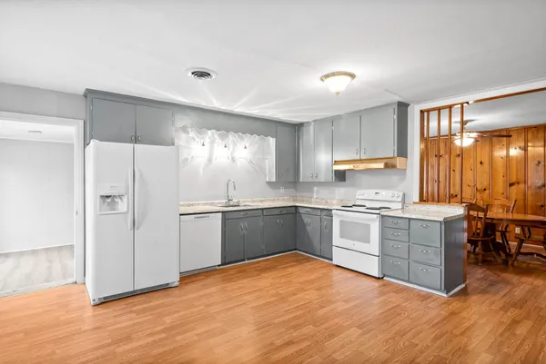 $1,850 | 1319 Fort Campbell Boulevard, Clarksville, TN 37042