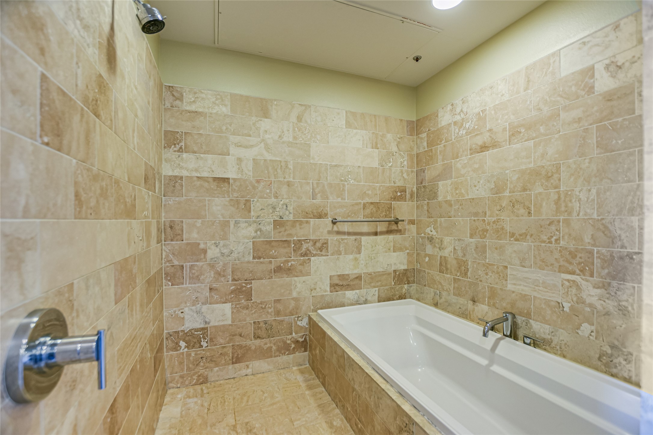 1600 Barton Springs Road, Unit 3504 Austin, TX 78704 - Photo 9 of 28 Gallery Image 9