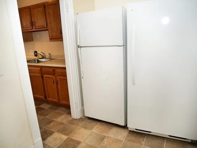 $4,415 | 223 St Paul Street, Unit 2, Brookline, MA 02446