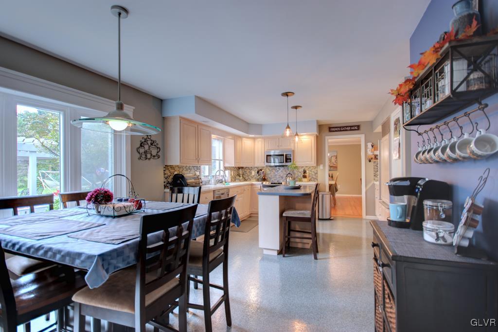 5832 Kernsville Road Orefield, PA 18069 - Photo 11 of 35 Gallery Image 11