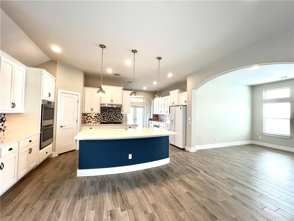 197 Santa Maria Street Georgetown, TX 78628 - Photo 8 of 25