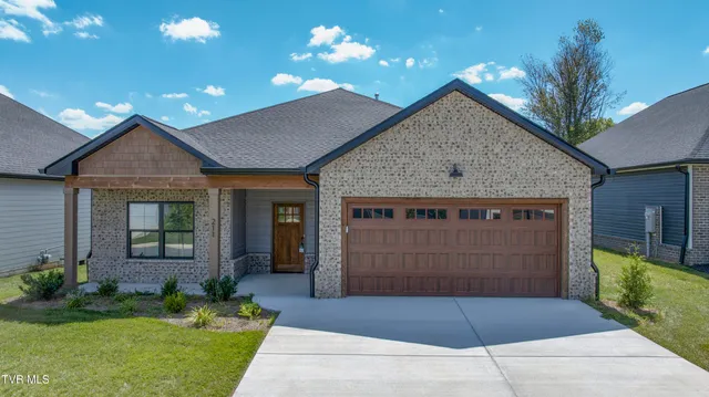 $459,950 | 211 Dry Kiln Court, Johnson City, TN 37615