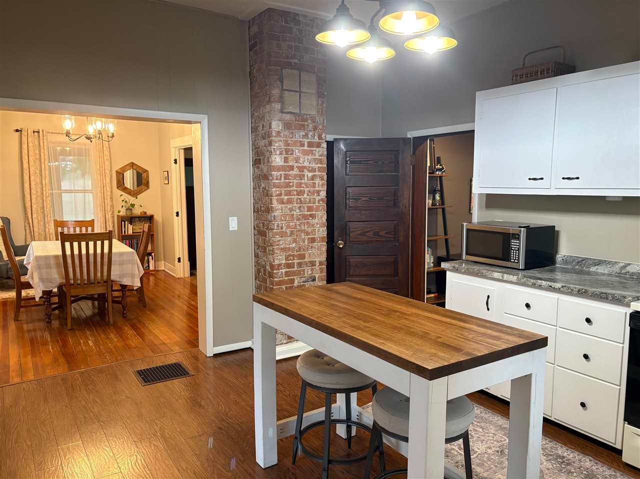 515 South Riggs Street Lone Tree, IA 52755 - Photo 13 of 32 Gallery Image 13