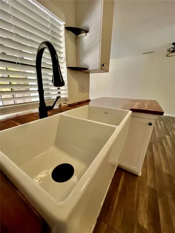 $2,100 | 13501 Whitby Road, Hudson, FL 34667