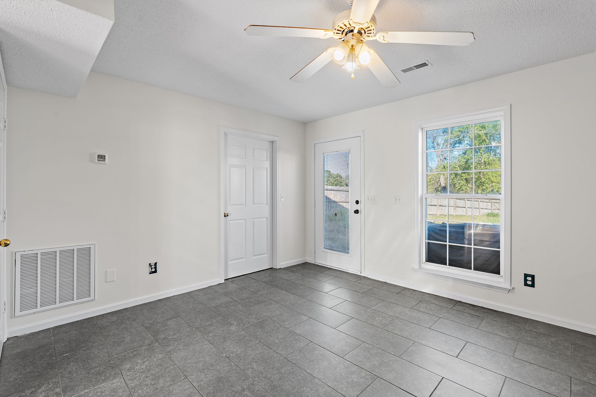 13515 Versailles Road Rockvale, TN 37153 - Photo 15 of 46