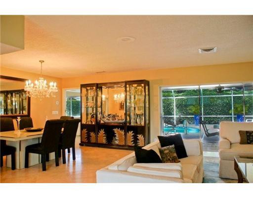 1333 Walnut Terrace Boca Raton, FL 33486 - Photo 5 of 12 Dining Room