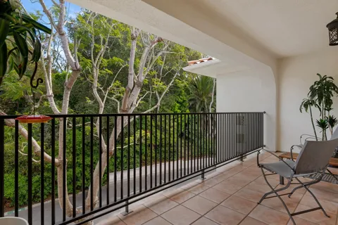 $919,000 | 255 Por La Mar Circle, Santa Barbara, CA 93103