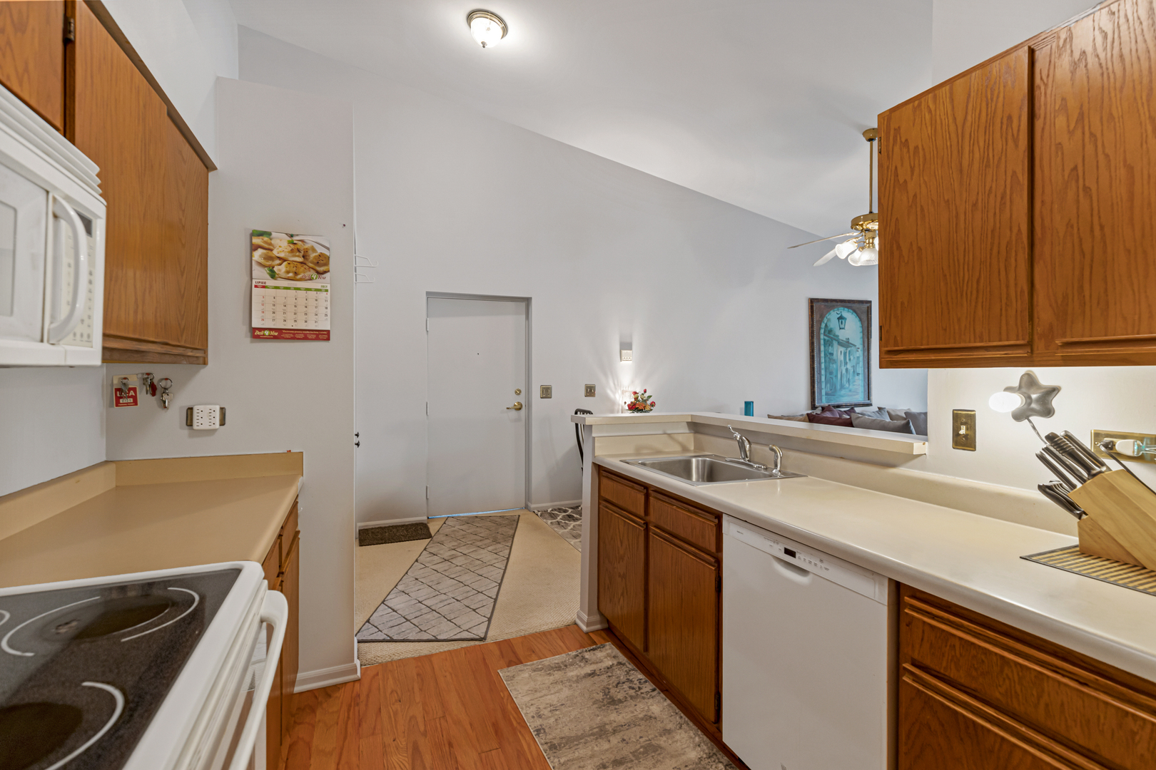 764 North Gary Avenue, Unit 210 Carol Stream, IL 60188 - Photo 7 of 25